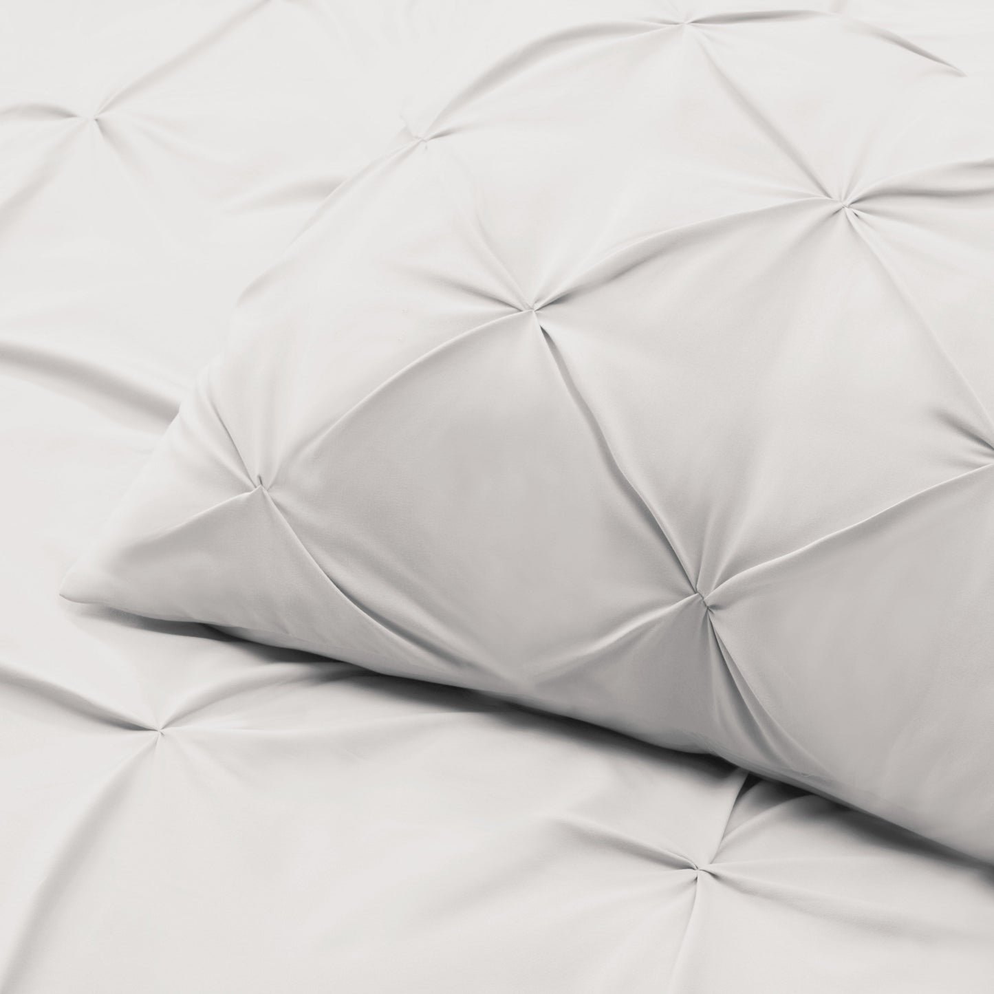 nestl White Pinch Pleat Comforter Set - 2-Piece Down Alternative Comforter Set with 1 Pillow Sham