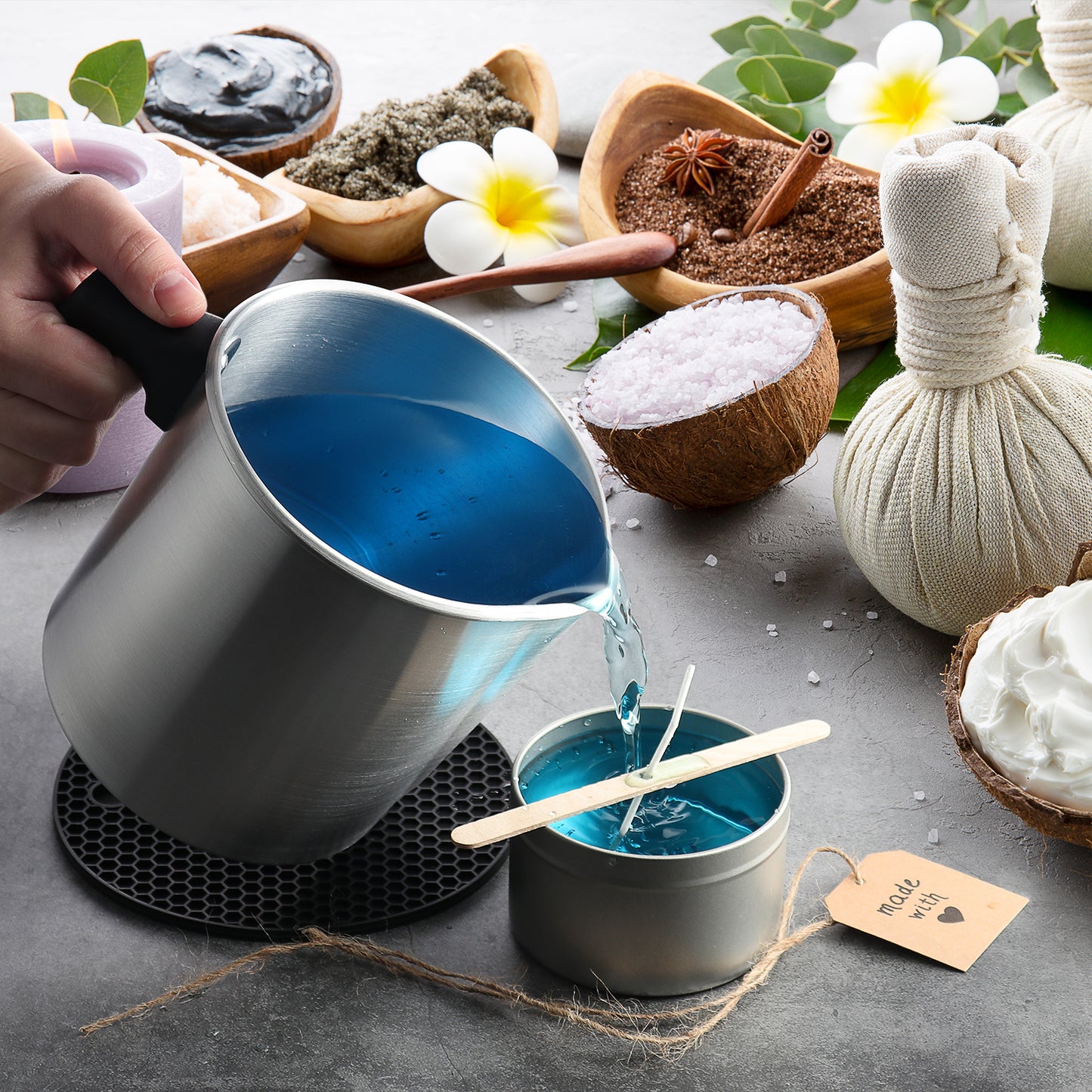 Hearth & Harbor Candle Making Pouring Pot & Silicone Trivet Mat - 2 Lb Aluminum Boiler Pot with Heat-Resistant Handle & Dripless Spout - 5x4.6 Inches Wax Melting Pitcher for Homemade Candles