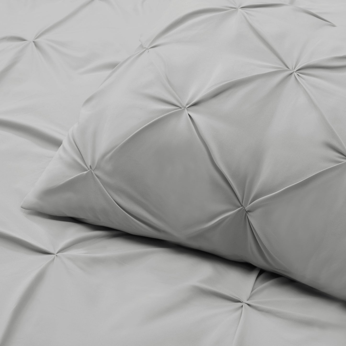 nestl White Pinch Pleat Comforter Set - 2-Piece Down Alternative Comforter Set with 1 Pillow Sham