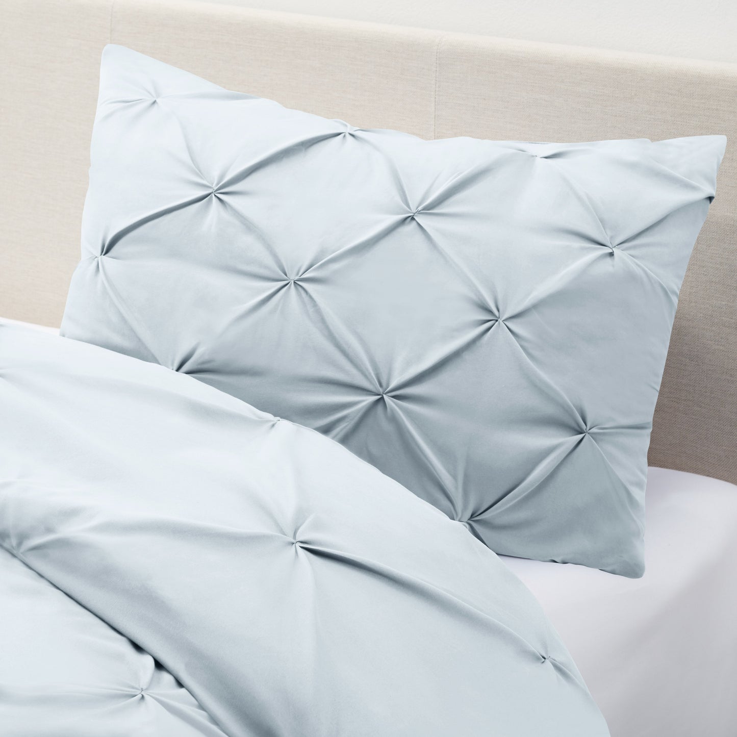 nestl White Pinch Pleat Comforter Set - 2-Piece Down Alternative Comforter Set with 1 Pillow Sham