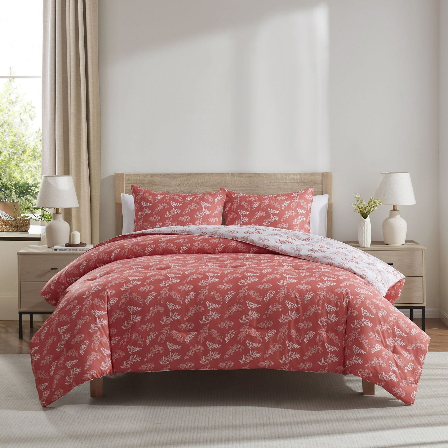 Virtu Reversible Botanical Comforter Set
