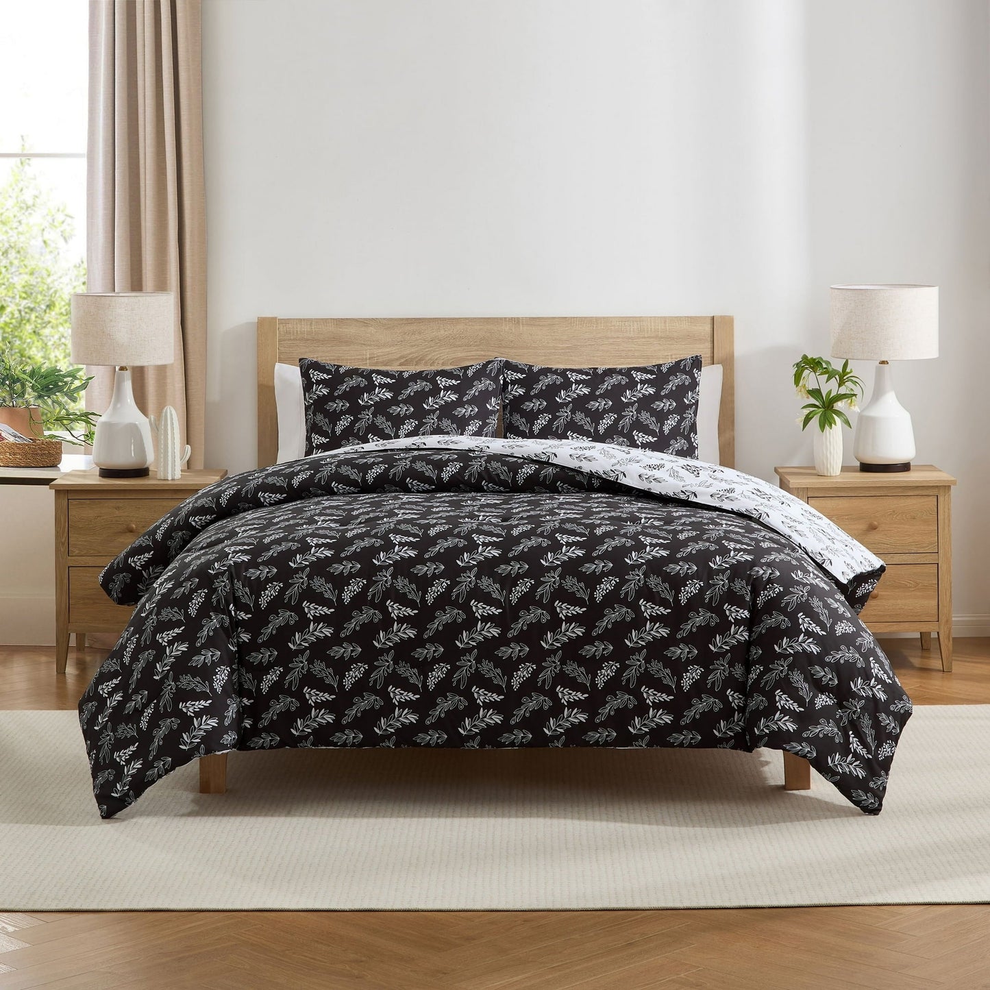Virtu Reversible Botanical Comforter Set