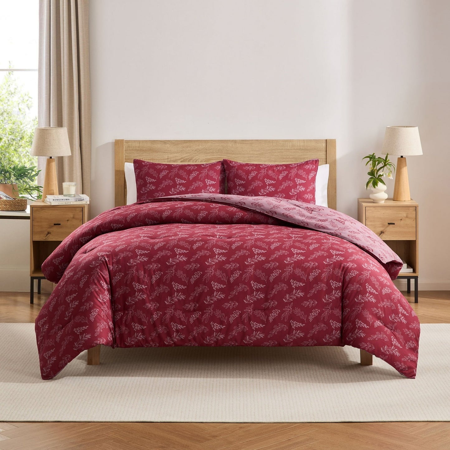 Virtu Reversible Botanical Comforter Set