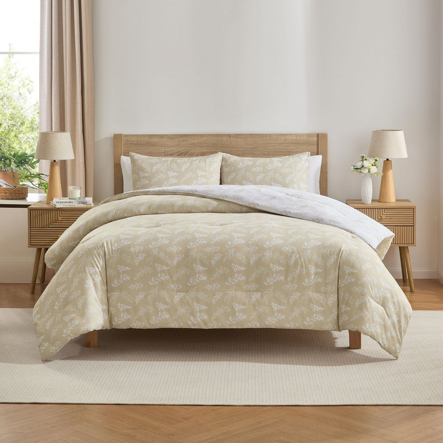 Virtu Reversible Botanical Comforter Set